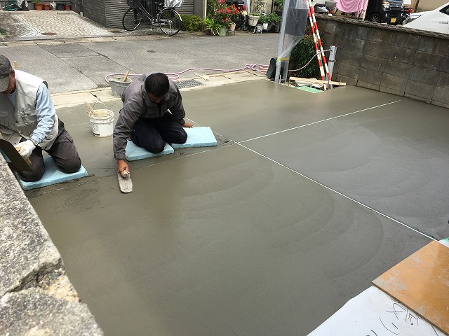 京都 リノベ 戸建てのガレージ