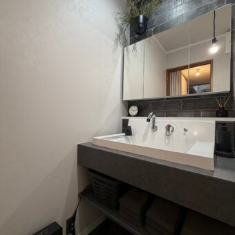 洗面所リノベーション京都，洗面リフォーム京都，カスタムバニティ，リクシル洗面カスタムバニティ京都，株式会社サイン，タカラスタンダード京都，グランスパ浴室リフォーム京都