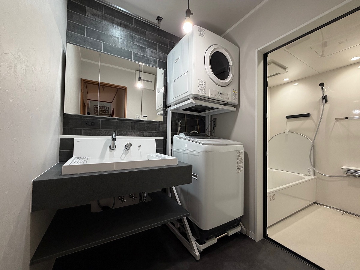 京都戸建てリノベーション,カスタムバニティ洗面台リフォーム京都,タカラスタンダードのグランスパ,浴室リフォーム京都